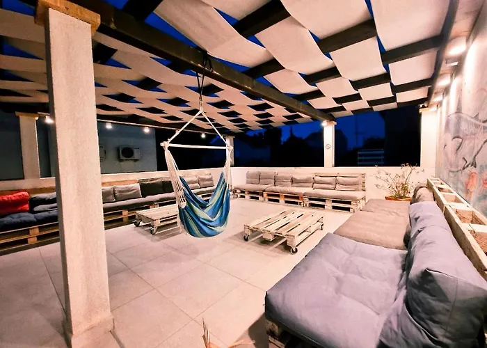 Backpackers Home